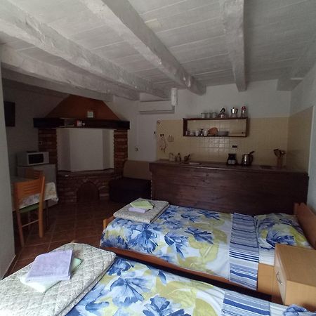 Apartmani Bartulasi Roč Kültér fotó